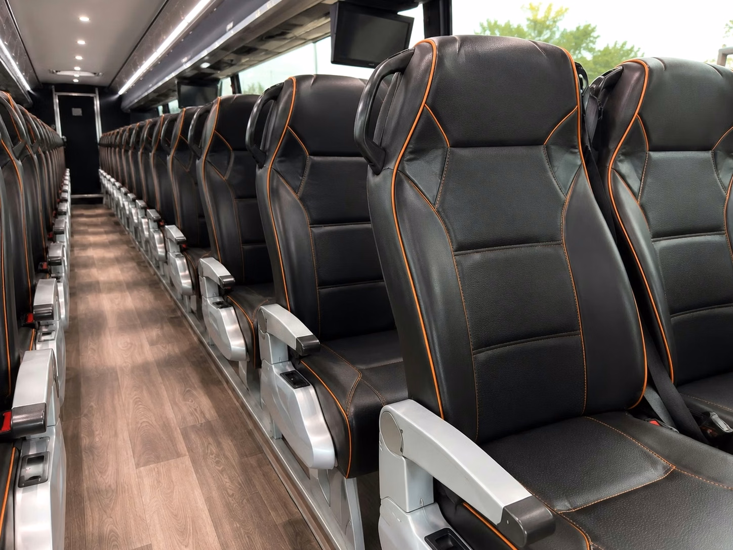 englewood bus rentals to englewood chapels and hotels