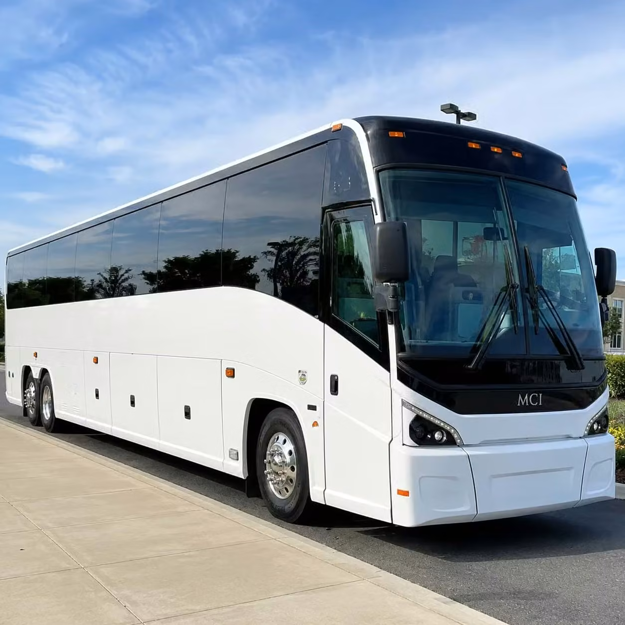 englewood custom hotel to convention shuttle bus services