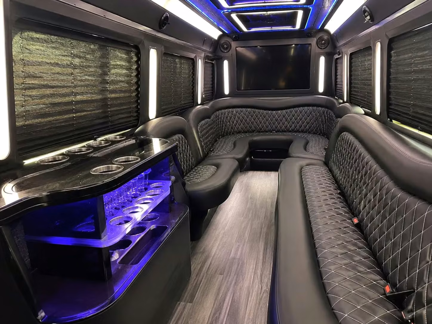 englewood full size charter buses and minibuses for englewood school dances