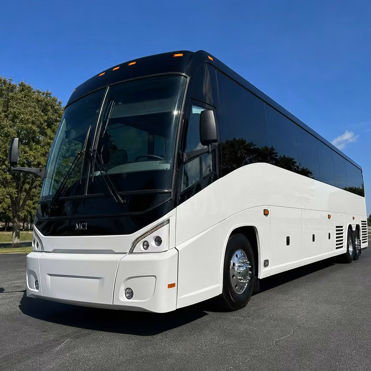 englewood long distance charter buses for out of town concerts and festivals